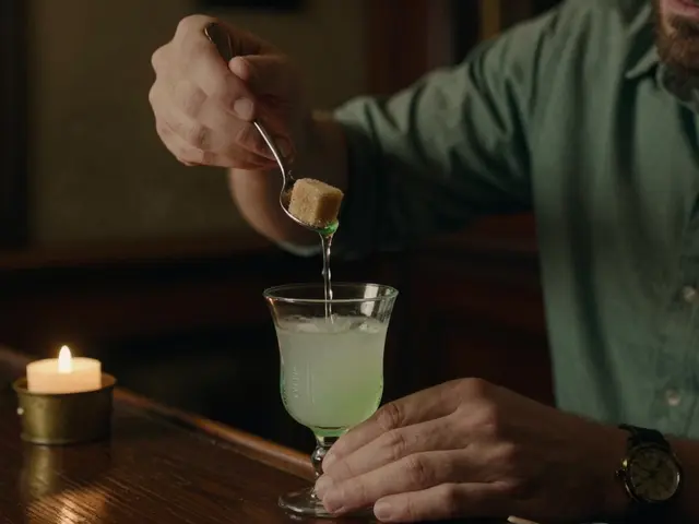 Jak chutná absint podle Američanů? Skutečná chuť a mýty kolem zeleného nápoje